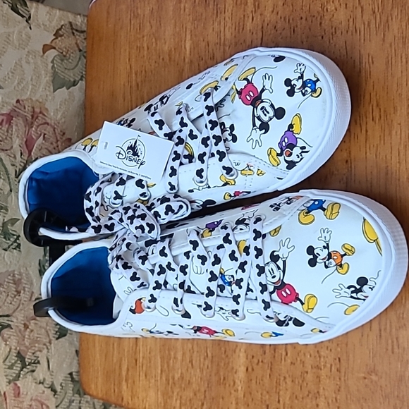Disney Shoes Disney Mickey Mouse Tennis Shoes New Wtags Size Poshmark
